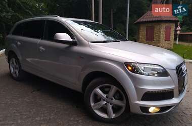 Внедорожник / Кроссовер Audi Q7 2015 в 