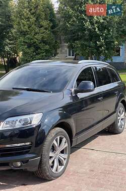 Внедорожник / Кроссовер Audi Q7 2007 в Рокитном