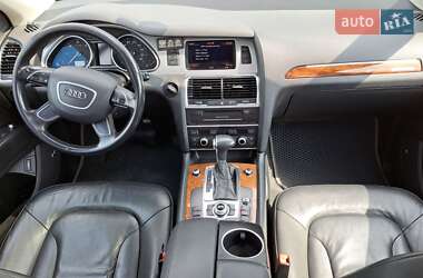 Внедорожник / Кроссовер Audi Q7 2013 в 