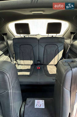 Внедорожник / Кроссовер Audi Q7 2012 в 