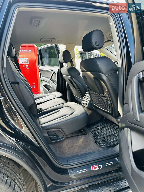 Позашляховик / Кросовер Audi Q7 2010 в Стрию