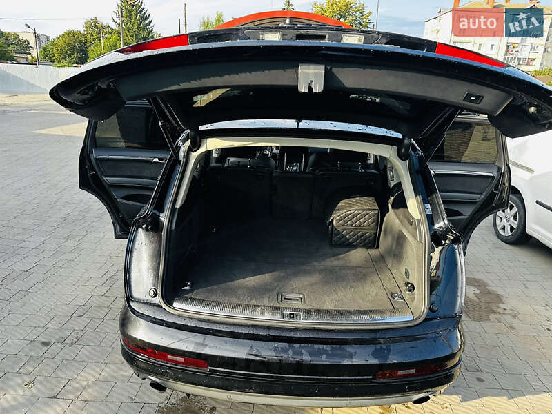 Позашляховик / Кросовер Audi Q7 2010 в Стрию