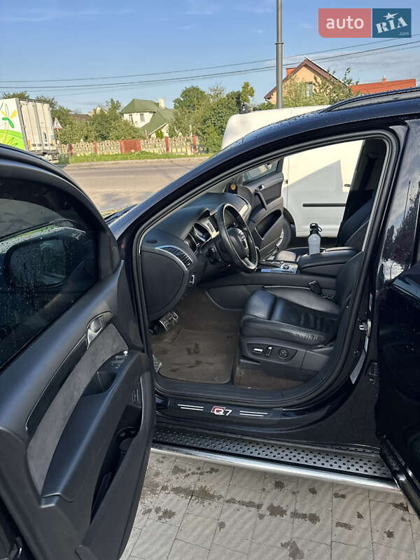 Позашляховик / Кросовер Audi Q7 2010 в Стрию