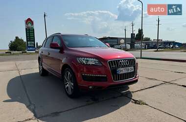 Внедорожник / Кроссовер Audi Q7 2011 в 