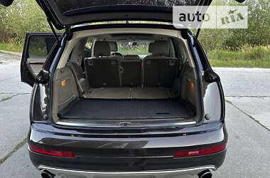 Позашляховик / Кросовер Audi Q7 2014 в 