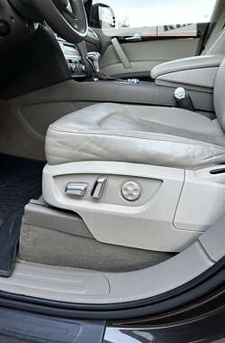 Позашляховик / Кросовер Audi Q7 2014 в 