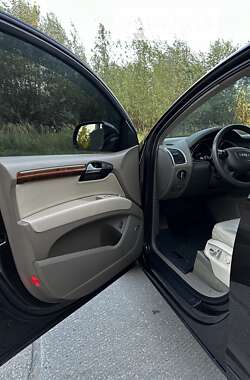 Позашляховик / Кросовер Audi Q7 2014 в 