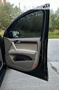 Позашляховик / Кросовер Audi Q7 2014 в 