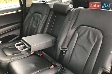 Внедорожник / Кроссовер Audi Q7 2010 в 