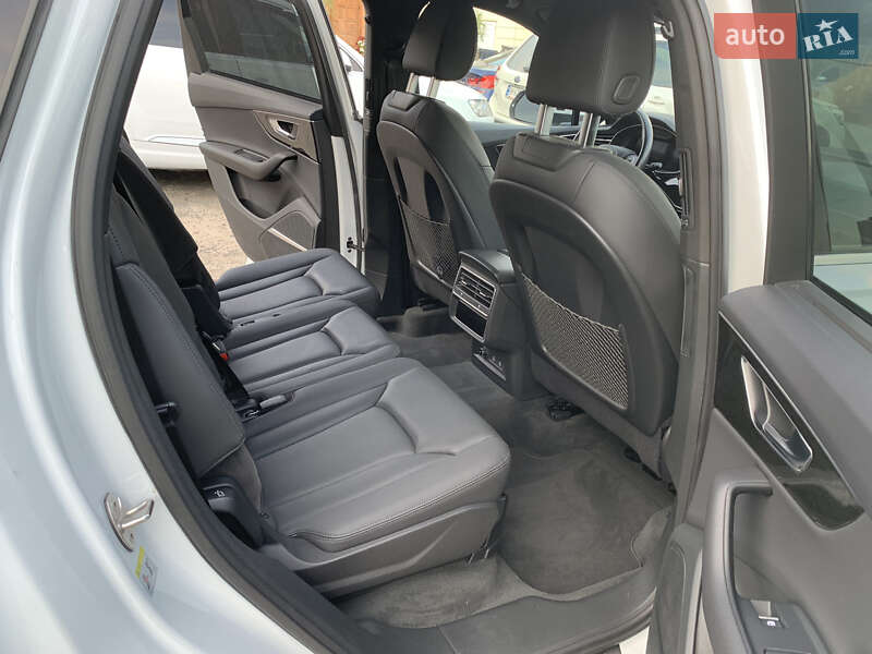 Внедорожник / Кроссовер Audi Q7 2021 в Одессе