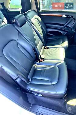 Внедорожник / Кроссовер Audi Q7 2013 в 