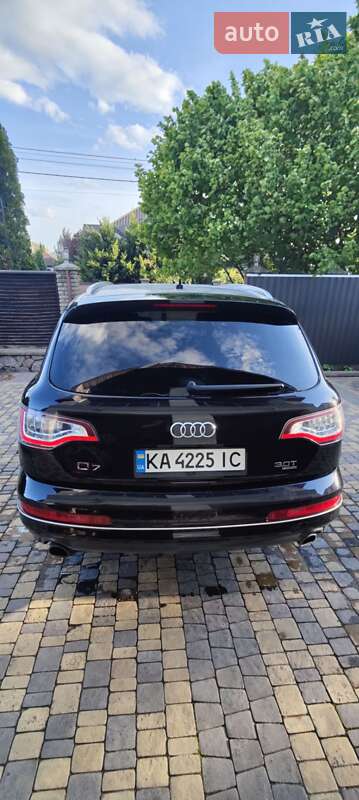 Внедорожник / Кроссовер Audi Q7 2014 в Киеве