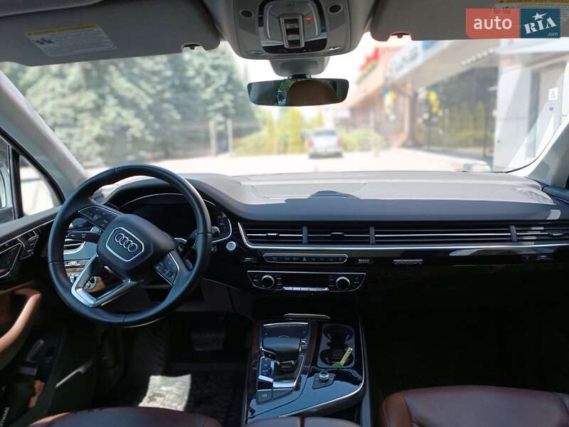 Позашляховик / Кросовер Audi Q7 2019 в Львові