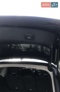 Позашляховик / Кросовер Audi Q7 2013 в 