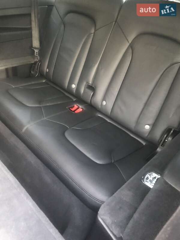 Внедорожник / Кроссовер Audi Q7 2013 в Киеве