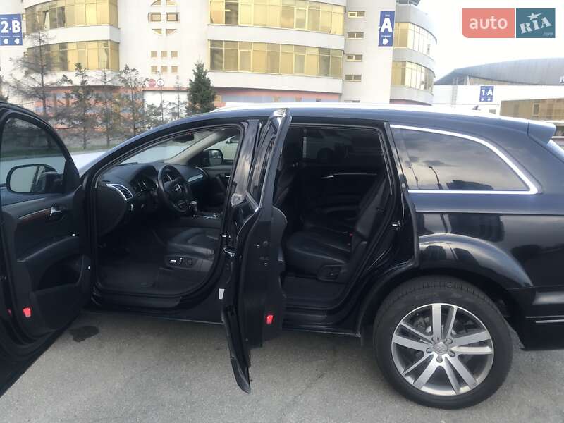 Внедорожник / Кроссовер Audi Q7 2013 в Киеве