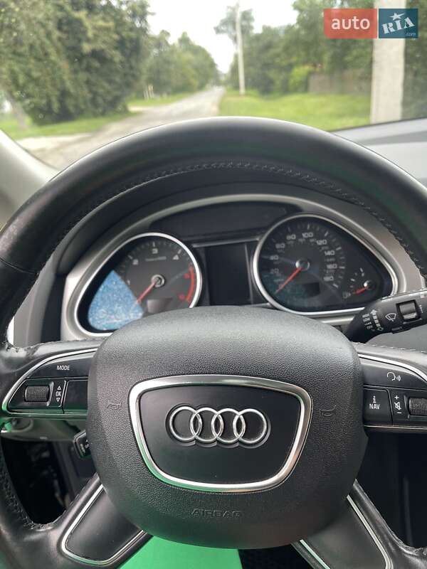 Внедорожник / Кроссовер Audi Q7 2013 в Луцке