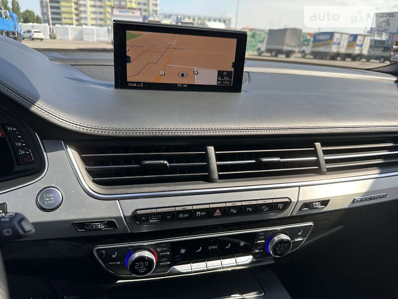 Позашляховик / Кросовер Audi Q7 2016 в Черкасах