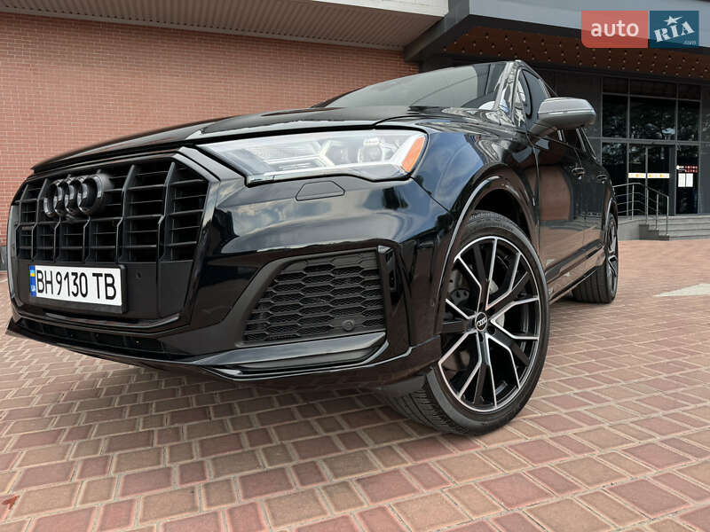 Позашляховик / Кросовер Audi Q7 2020 в Одесі