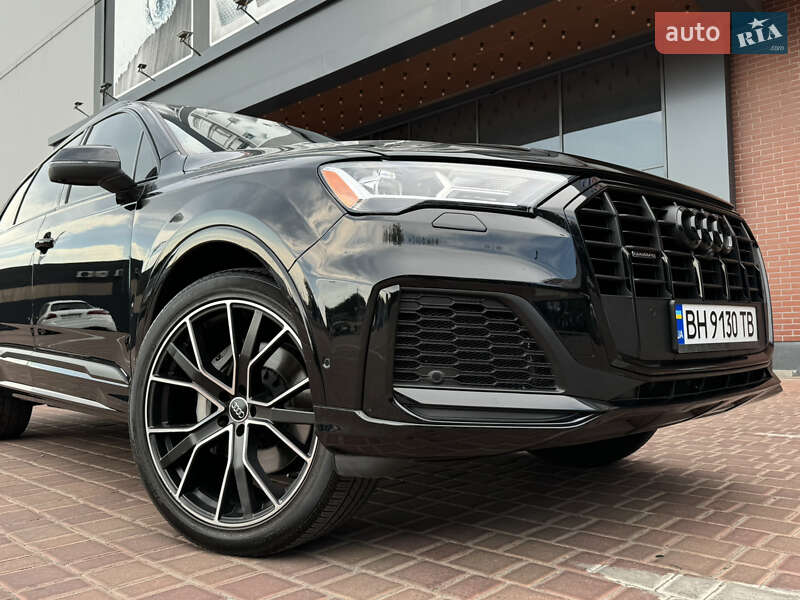 Позашляховик / Кросовер Audi Q7 2020 в Одесі