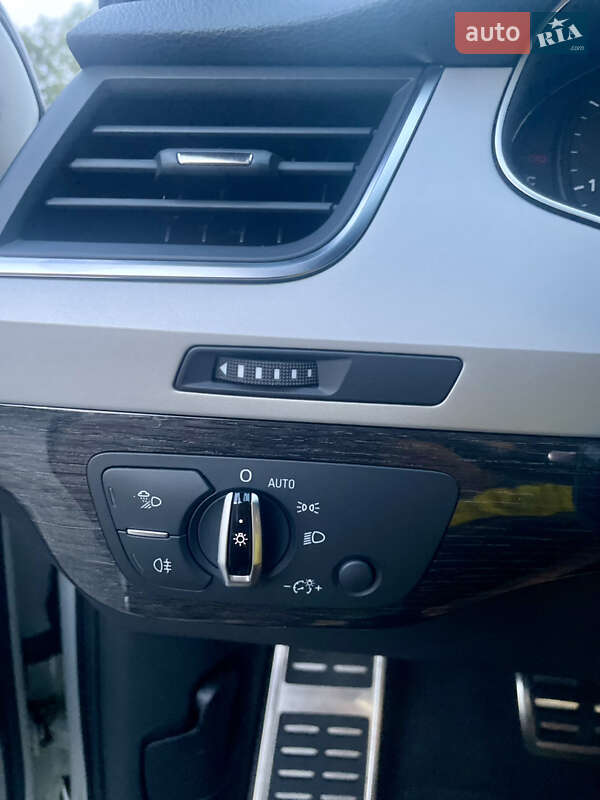Внедорожник / Кроссовер Audi Q7 2017 в Киеве