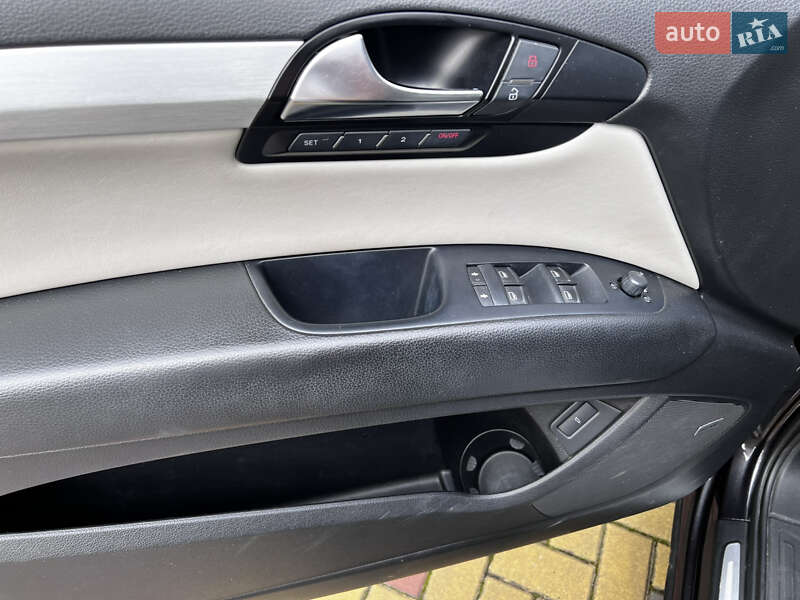 Внедорожник / Кроссовер Audi Q7 2009 в Луцке