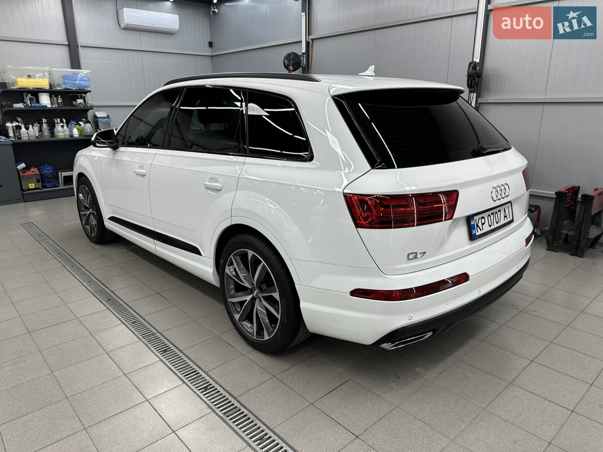 2017 Audi Q7 - мініатюра 3
