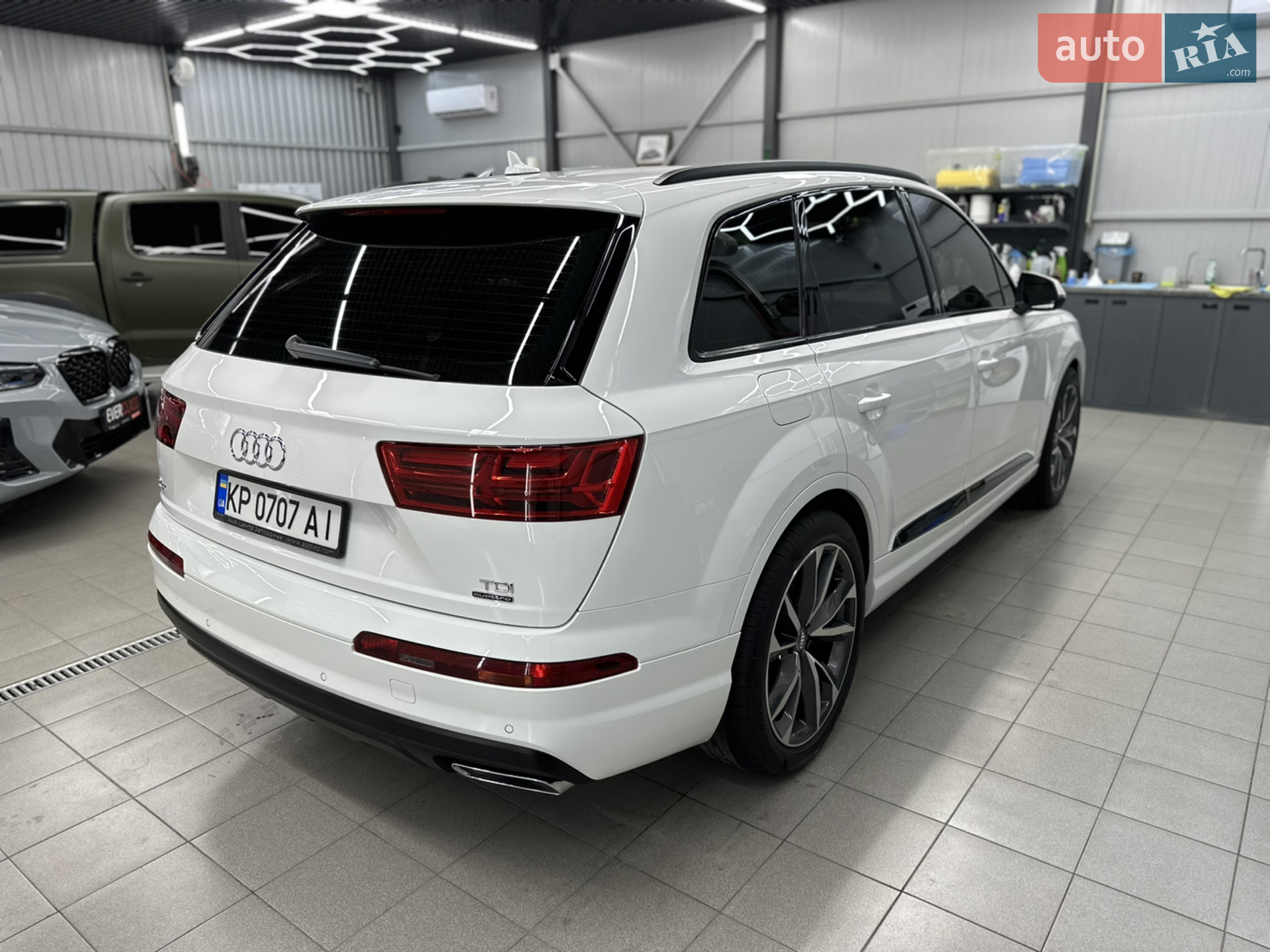 2017 Audi Q7 - мініатюра 9