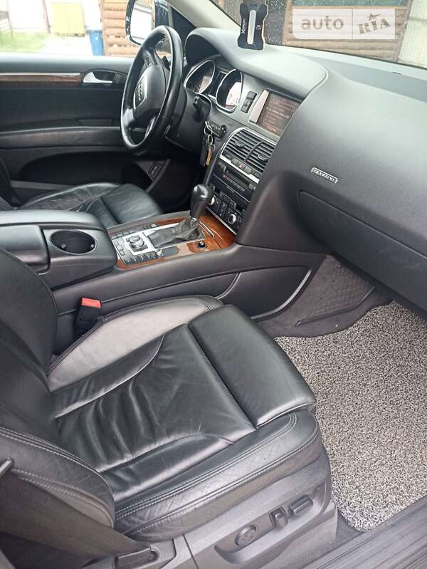 Внедорожник / Кроссовер Audi Q7 2007 в Белгороде-Днестровском