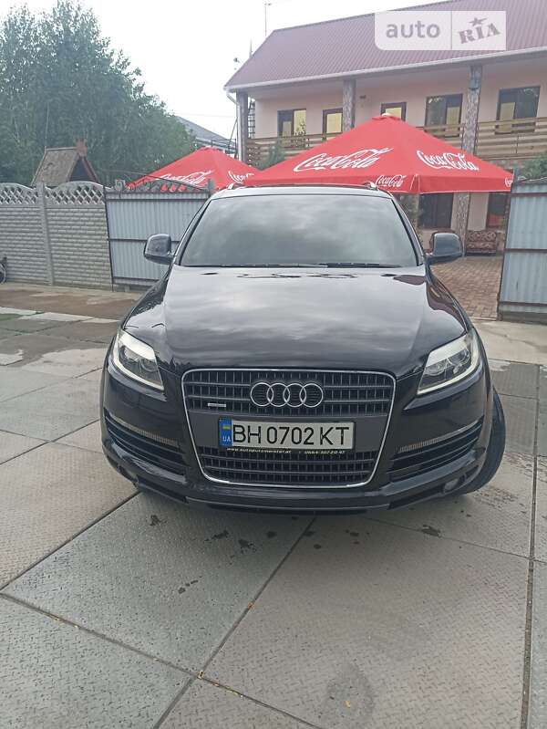 Внедорожник / Кроссовер Audi Q7 2007 в Белгороде-Днестровском