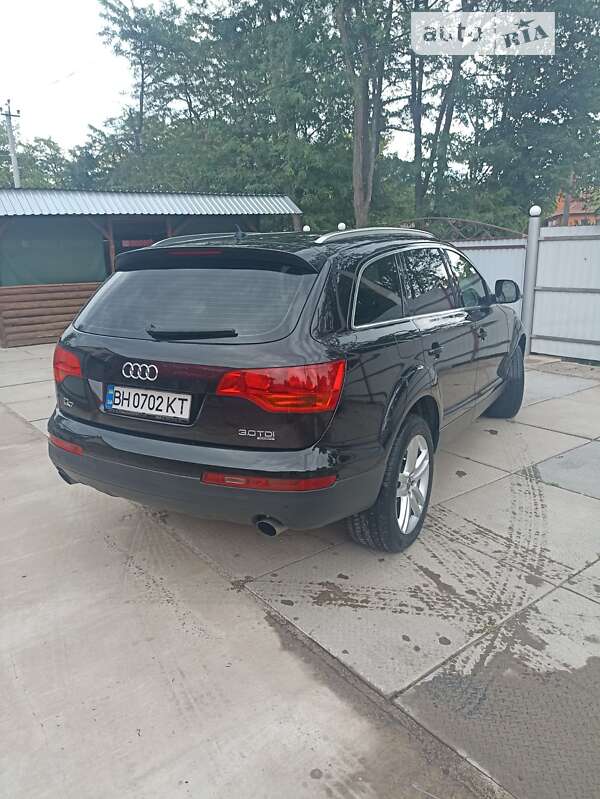 Внедорожник / Кроссовер Audi Q7 2007 в Белгороде-Днестровском