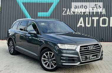AUDI Q7 2017