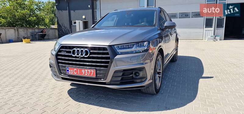 Позашляховик / Кросовер Audi Q7 2018 в Тернополі