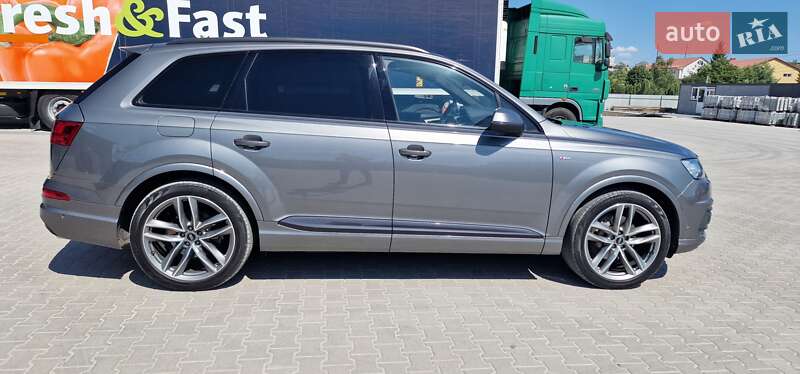 Позашляховик / Кросовер Audi Q7 2018 в Тернополі