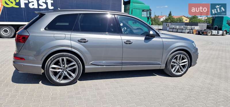 Позашляховик / Кросовер Audi Q7 2018 в Тернополі