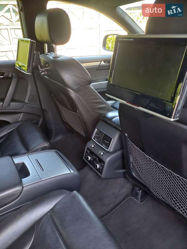 Внедорожник / Кроссовер Audi Q7 2013 в Луцке
