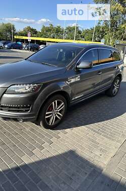 Внедорожник / Кроссовер Audi Q7 2013 в Днепре