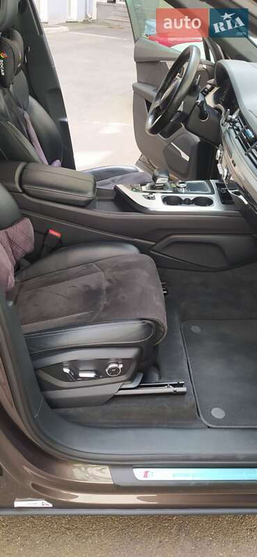 Позашляховик / Кросовер Audi Q7 2016 в Києві