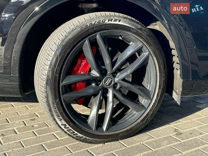 Внедорожник / Кроссовер Audi Q7 2017 в Киеве