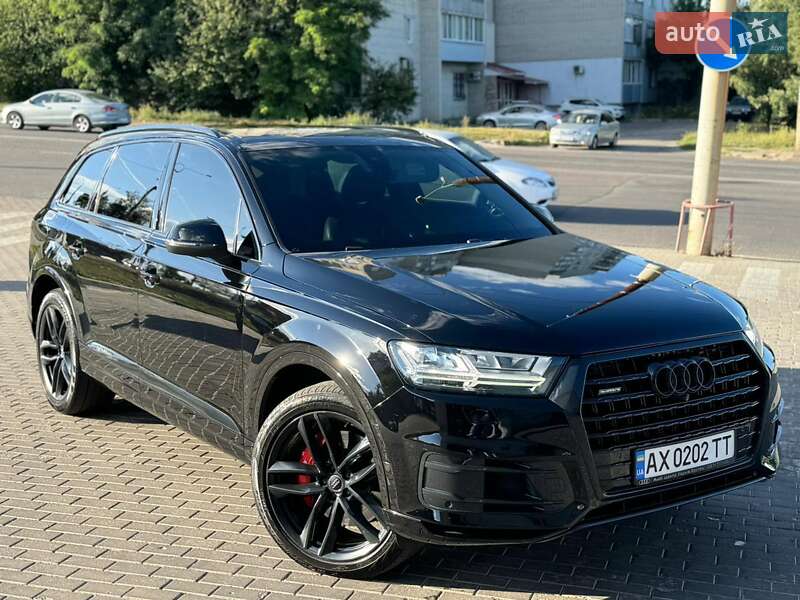Внедорожник / Кроссовер Audi Q7 2017 в Киеве