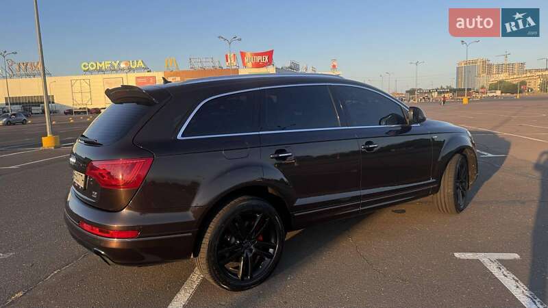 Позашляховик / Кросовер Audi Q7 2011 в Одесі