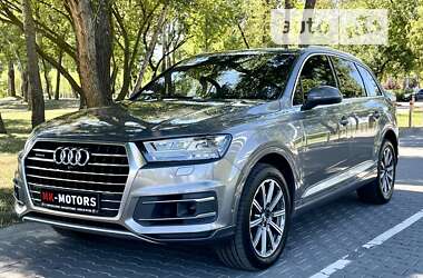 Внедорожник / Кроссовер Audi Q7 2016 в Киеве