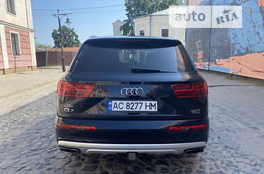 Внедорожник / Кроссовер Audi Q7 2017 в 