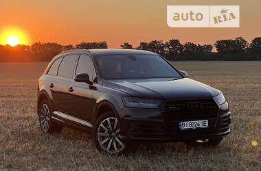 Позашляховик / Кросовер Audi Q7 2017 в Лубнах