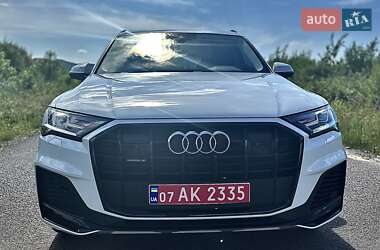 Позашляховик / Кросовер Audi Q7 2020 в 