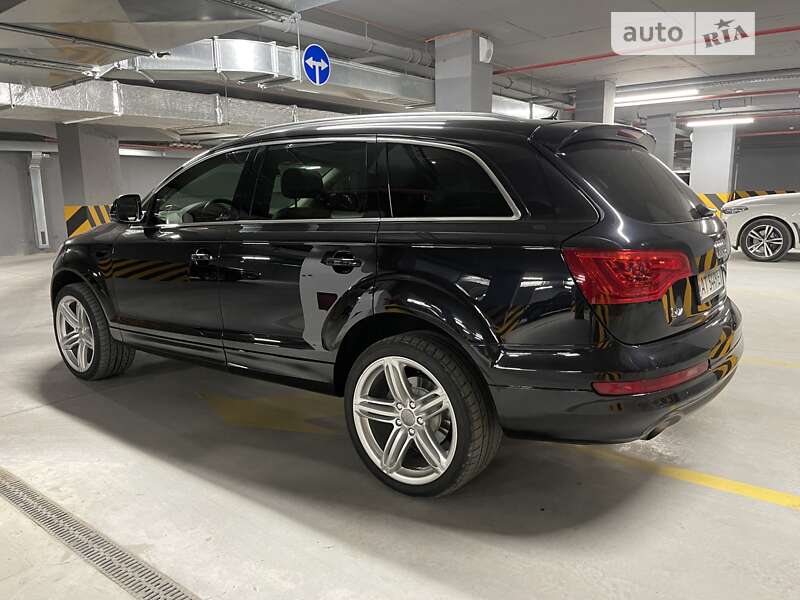 Внедорожник / Кроссовер Audi Q7 2010 в Ивано-Франковске