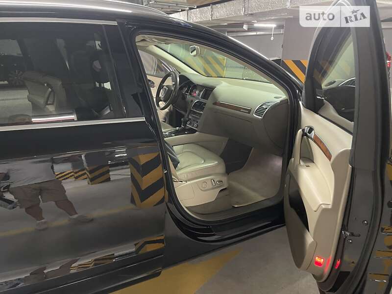 Внедорожник / Кроссовер Audi Q7 2010 в Ивано-Франковске