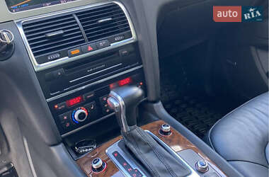 Внедорожник / Кроссовер Audi Q7 2014 в 