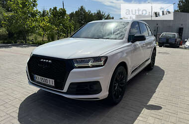 Внедорожник / Кроссовер Audi Q7 2016 в Звенигородке