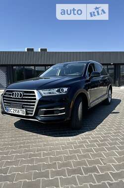 Внедорожник / Кроссовер Audi Q7 2017 в Вознесенске